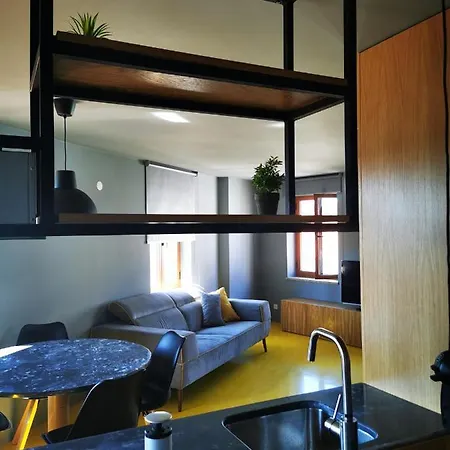 Capsule hotel Estudios Do Bairro Do Castelo